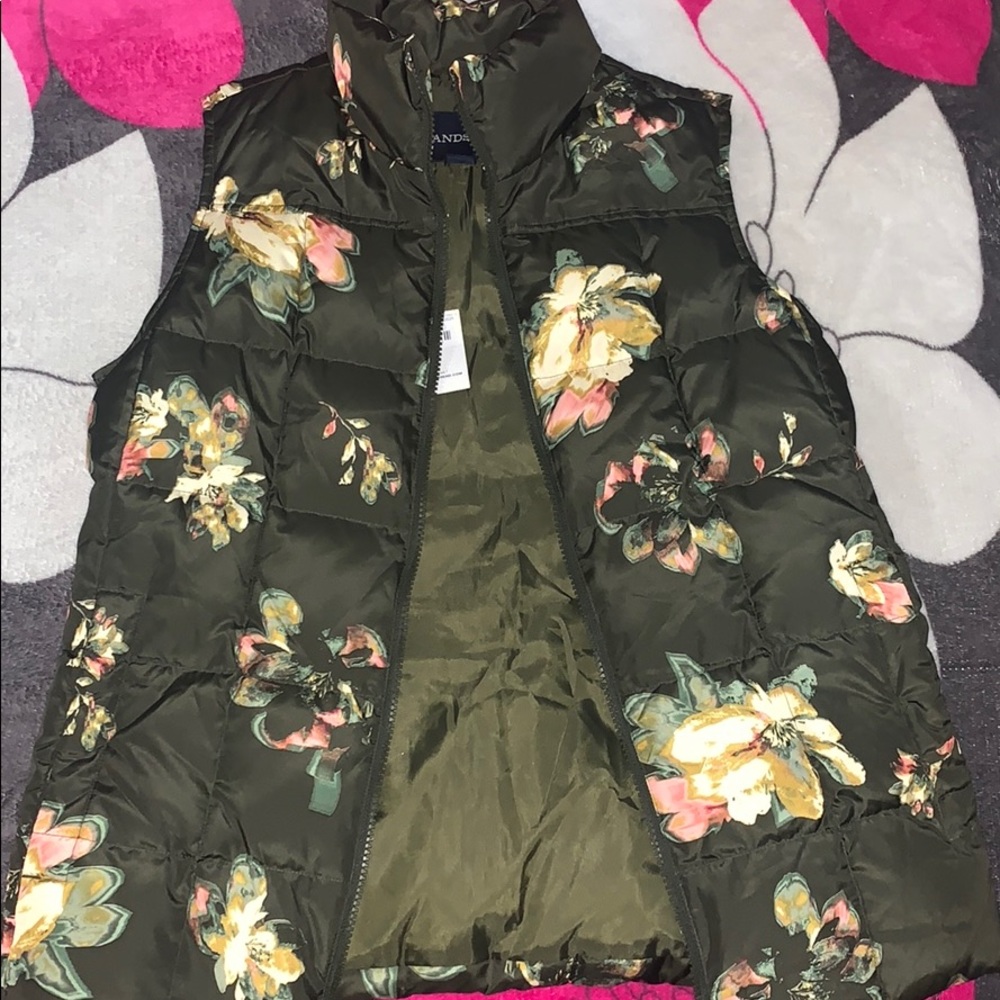 Lands’ End Vest - Picture 5 of 5